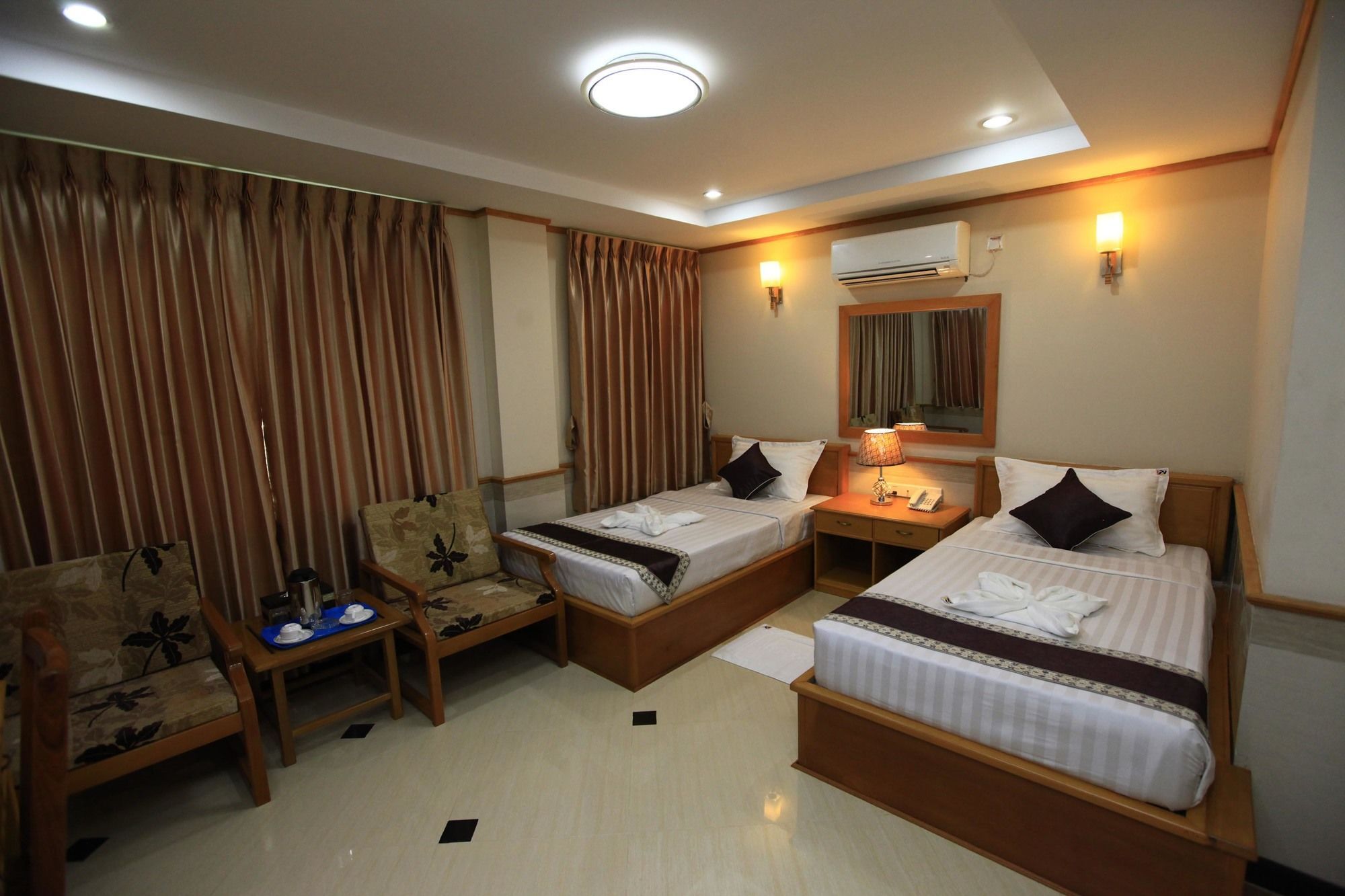 Hotel Novel Yangon Exteriör bild